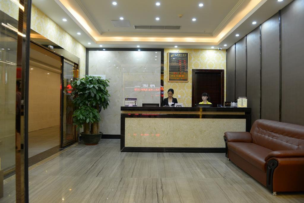 Tie Cheng Hotel Kuangcsou Kültér fotó